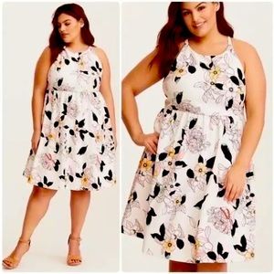 Torrid Skater Mini Dress Fit and Flare Textured Knit high neck stretch Size 2